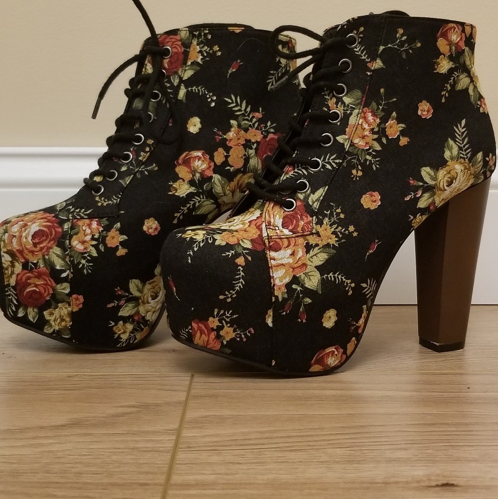 Speed Limit 98 platform ankle boots